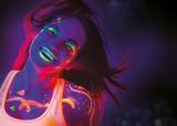 Tubes de peinture fluo UV visage et corps Moon Glow orange, bleu, rose et jaune — vue 7