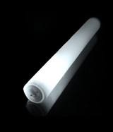 Quatre bâtons mousse lumineux LED allumés en rouge, vert et bleu — vue 9