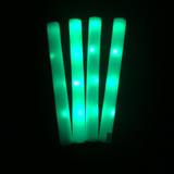 Quatre bâtons mousse lumineux LED allumés en rouge, vert et bleu — vue 12