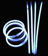 Bracelets lumineux fluo de toutes les couleurs, en vrac et dans un verre — vue 9