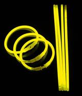 Bracelets lumineux fluo de toutes les couleurs, en vrac et dans un verre — vue 10