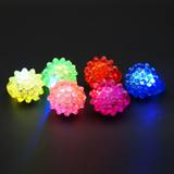 Six bagues lumineuses en caoutchouc allumées en jaune, vert, rouge, rose et bleu — vue 1